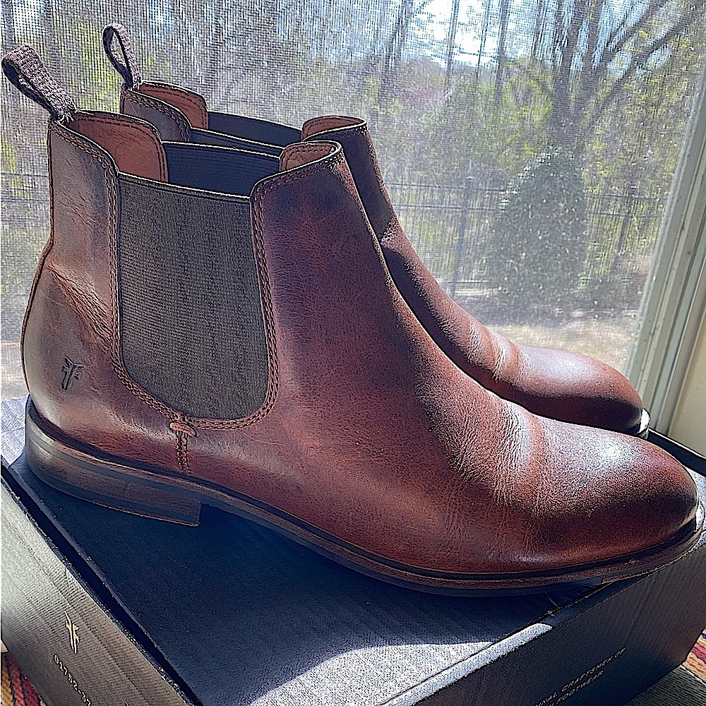 Frye Sam Chelsea Boots